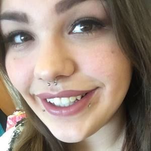 Meet your Posher, Emerald